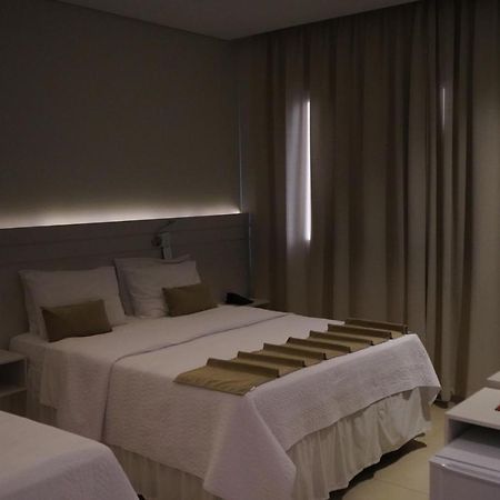 Pak Suites Hotel Luis Eduardo Magalhaes Dış mekan fotoğraf
