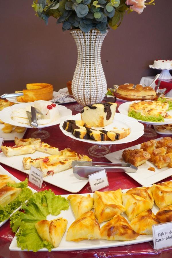 Pak Suites Hotel Luis Eduardo Magalhaes Dış mekan fotoğraf