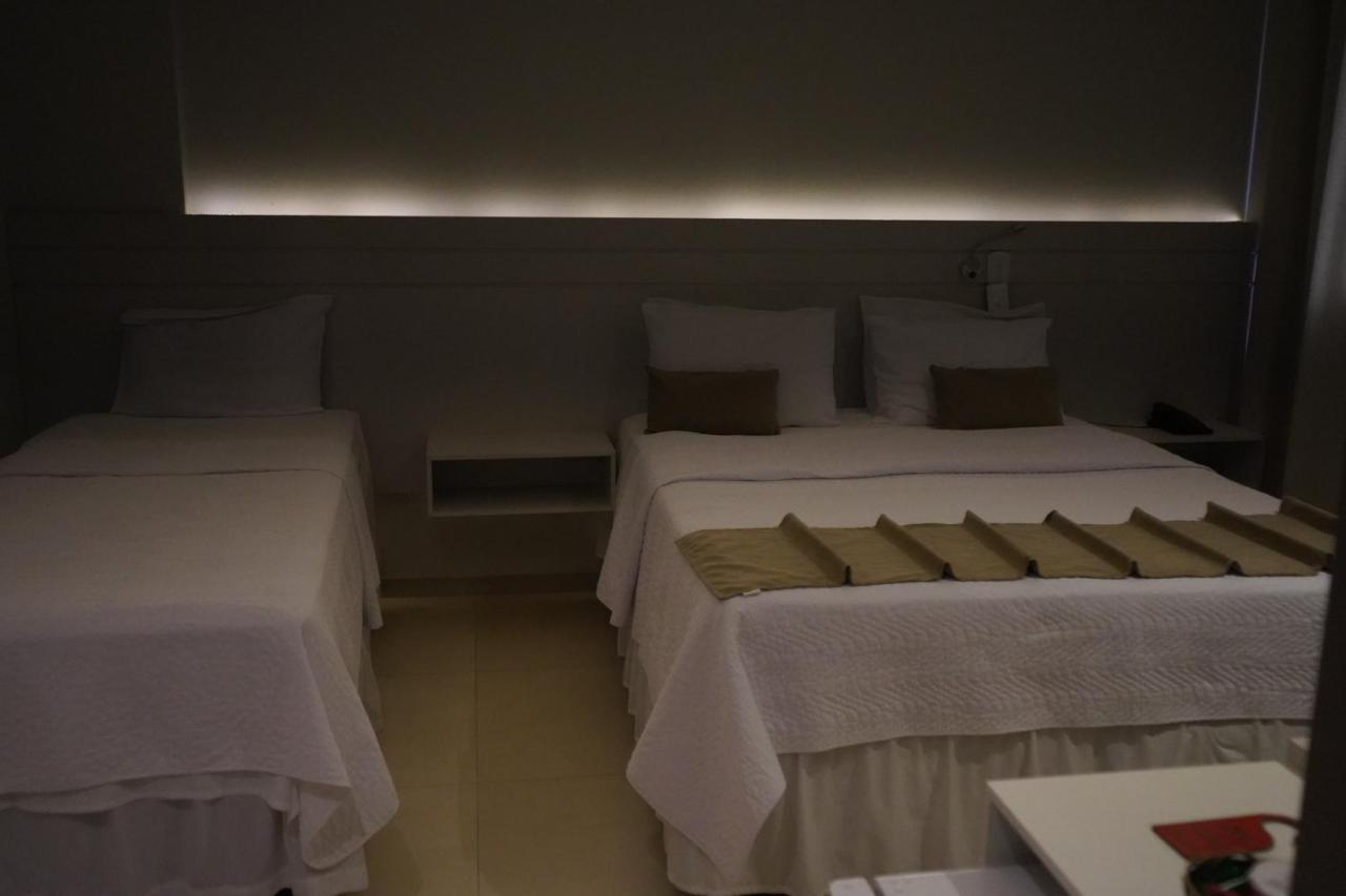Pak Suites Hotel Luis Eduardo Magalhaes Dış mekan fotoğraf