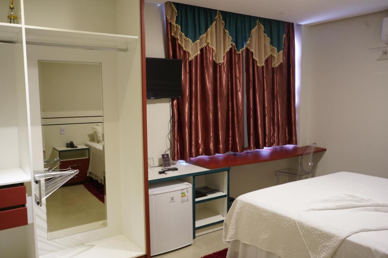 Pak Suites Hotel Luis Eduardo Magalhaes Dış mekan fotoğraf